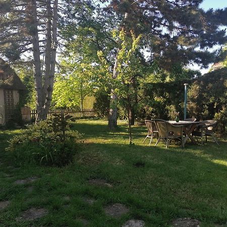 Gartenapartment Storchenblick Weiden am See Luaran gambar